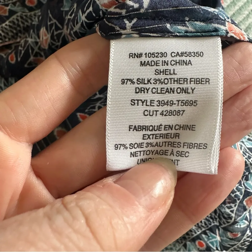 Joie Sendoa Metallic Silk Geometric Print Blouse In Navy - Image 7