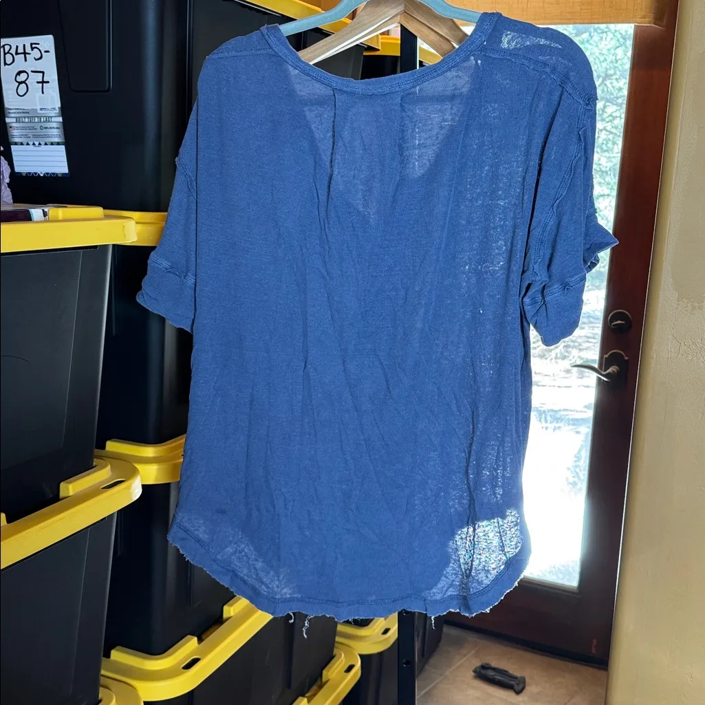Free People We The Free Blue Heritage Henley T-Shirt Linen Blend Size Large - Image 13