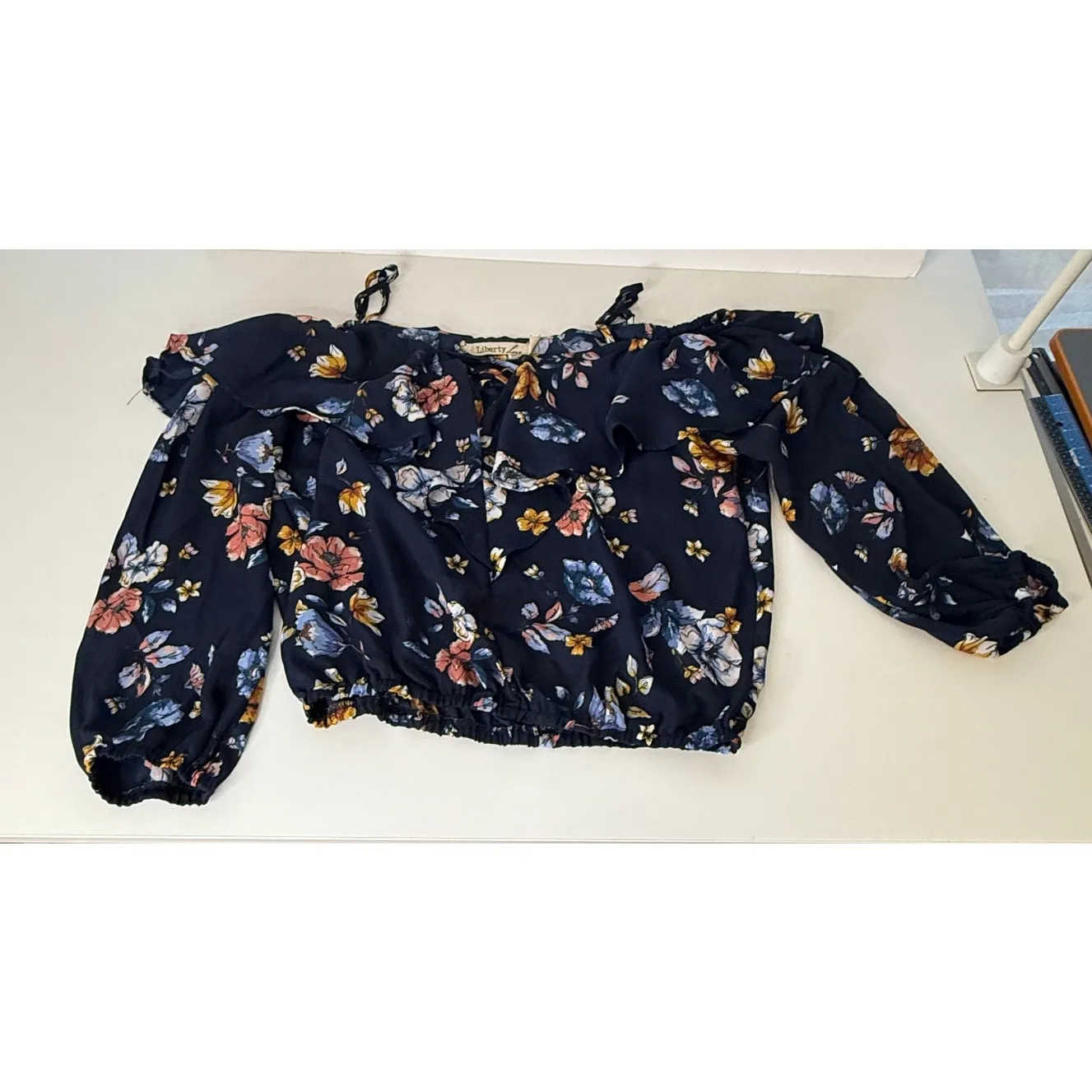 Liberty Love Floral Ruffle Cold Shoulder Cropped‎ Top Size Lg Y2K Coquette Indie - Image 12
