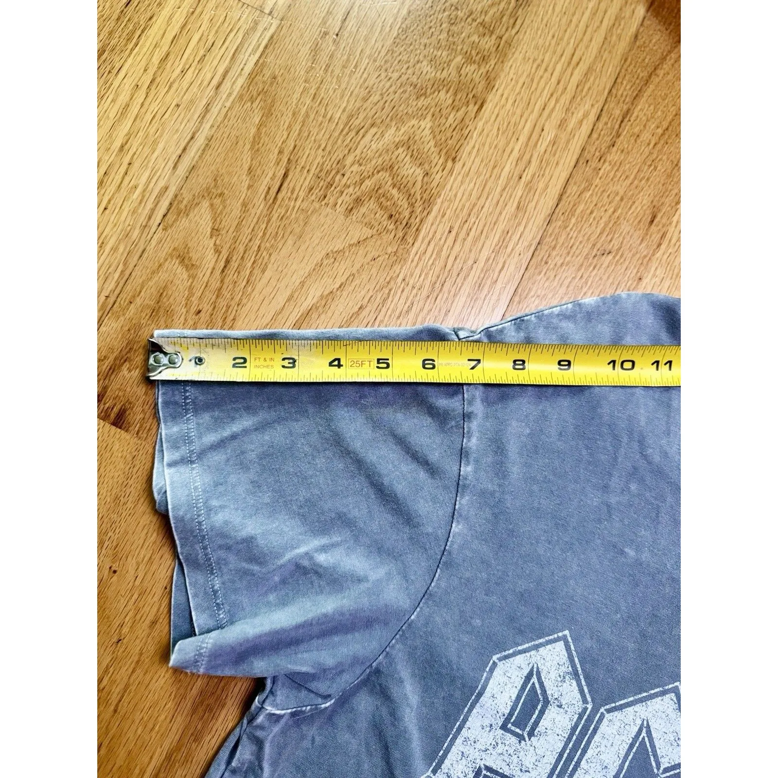 AC/DC Women's Short Sleeve Cropped T-shirt Grey Band Tee Fringe Size XL - Image 8