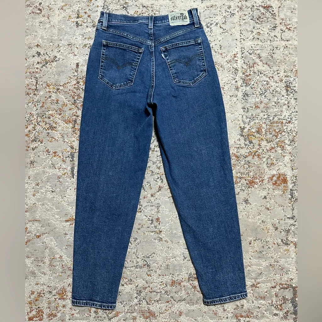 LEVI’S Silvertab Mom jeans size 27 high rise - Image 13