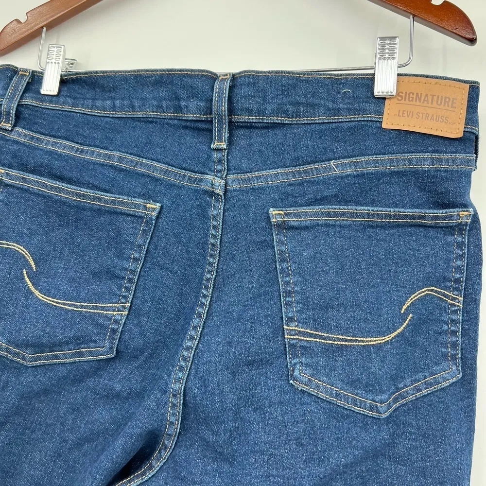 Levi's heritage high rise plus size cut off jean shorts shorts pockets size 16 - Image 2