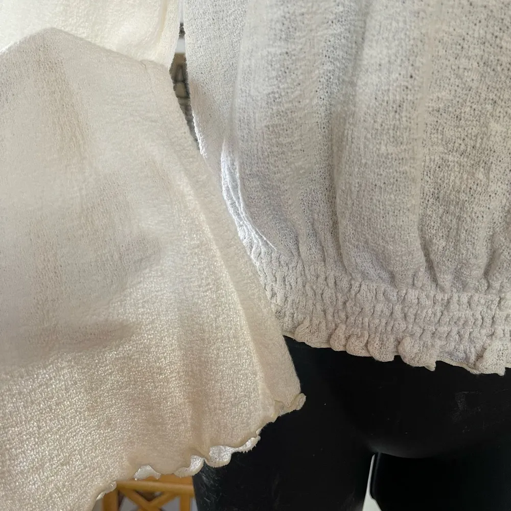 Madewell Texture & Thread XXS
Smocked Bell Sleeve Top - Image 3