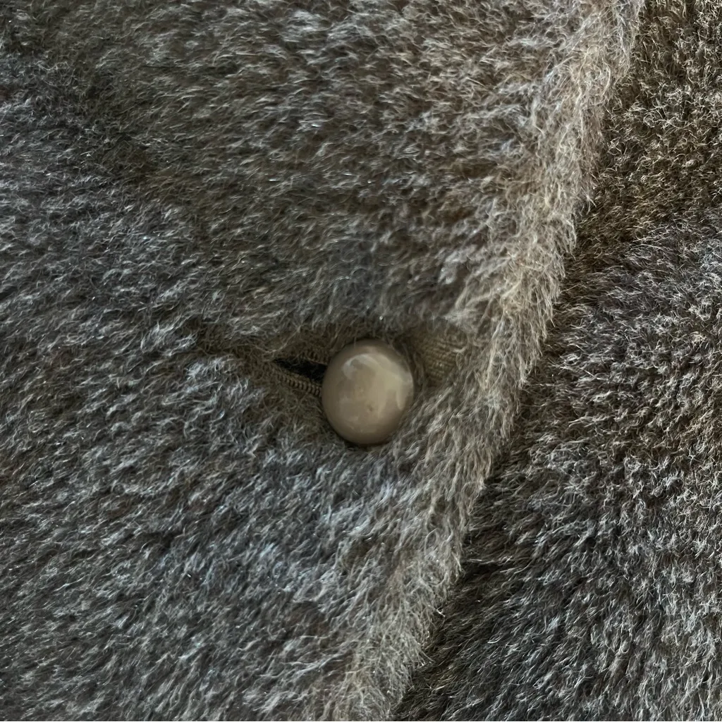 Vintage Women’s Four Button Fur Coat Bell Sleeve Size 46” Chest M/L - Image 3