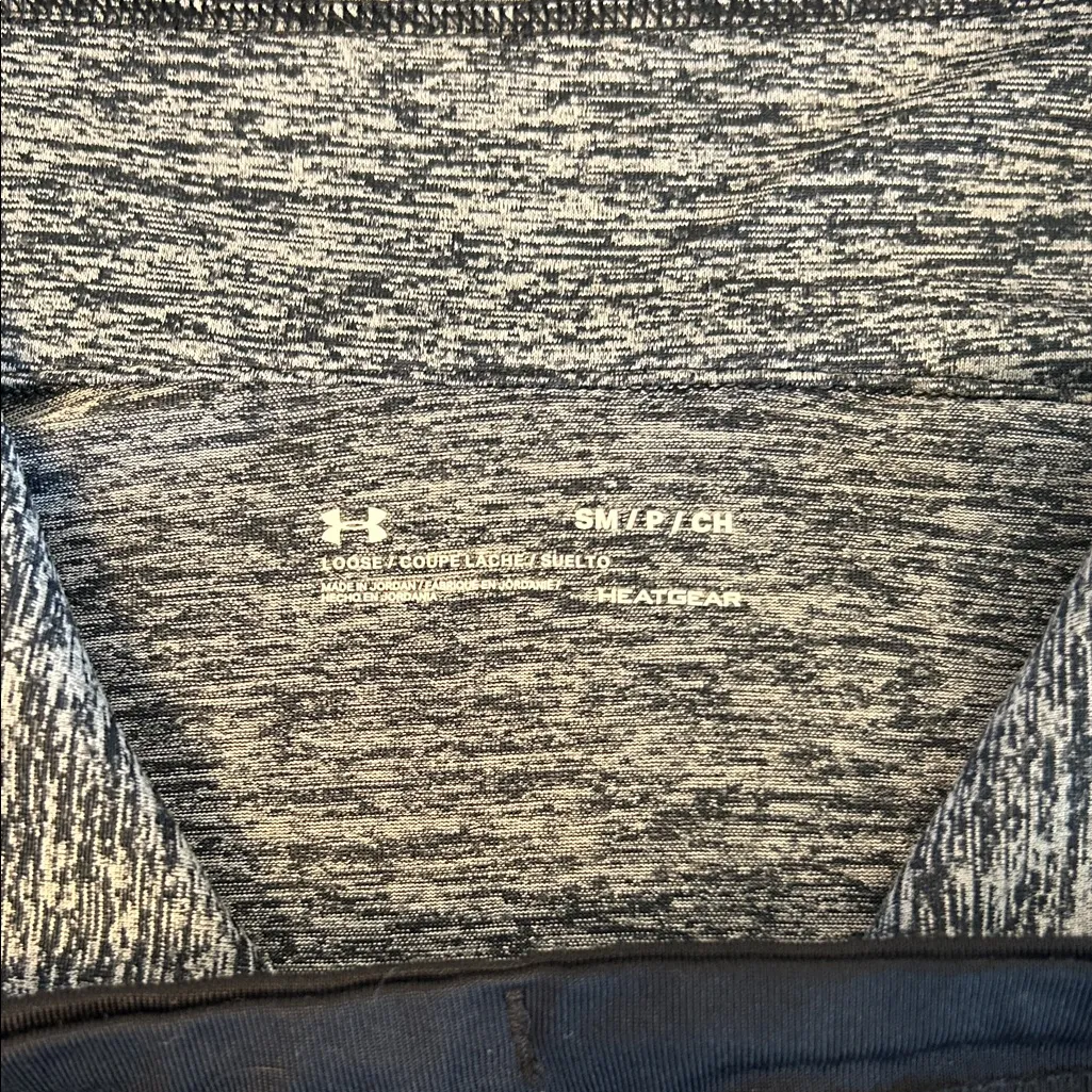 Under Armour Heat Gear Size Small 3 piece Zip Ups EUC - Image 2