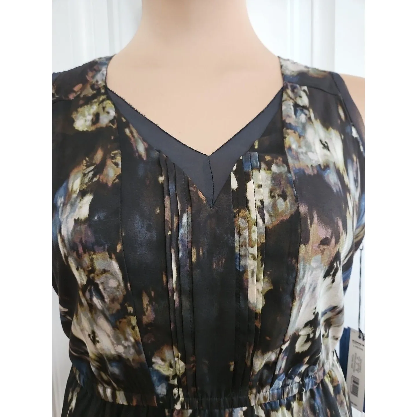 SIMPLY VERA WANG Watercolor CHIFFON V-NECK DRESS Sz P L PL Hankerchief Hem NWT - Image 5