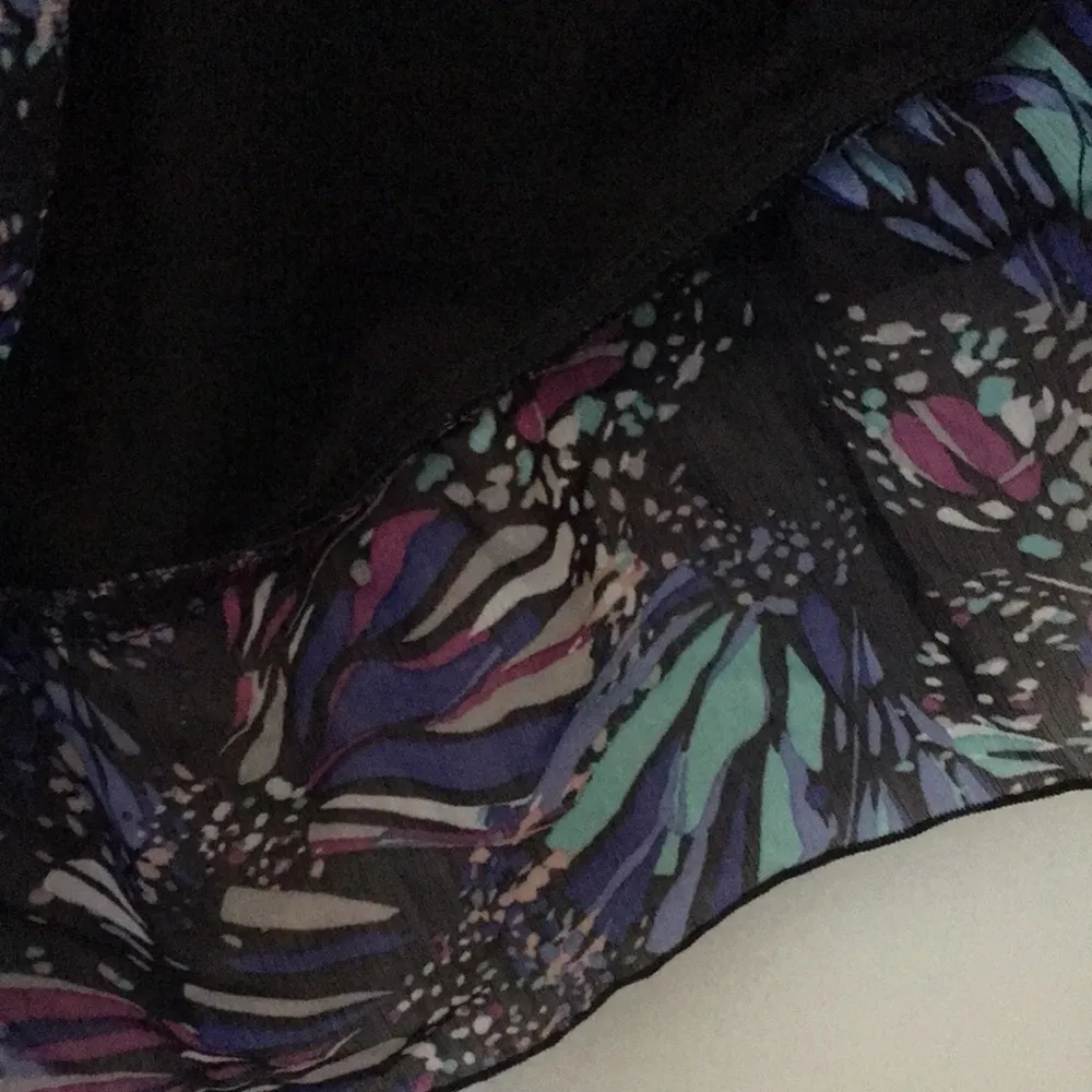 Elle FINAL MARKDOWN Ladies’  Top (XL) - Image 9