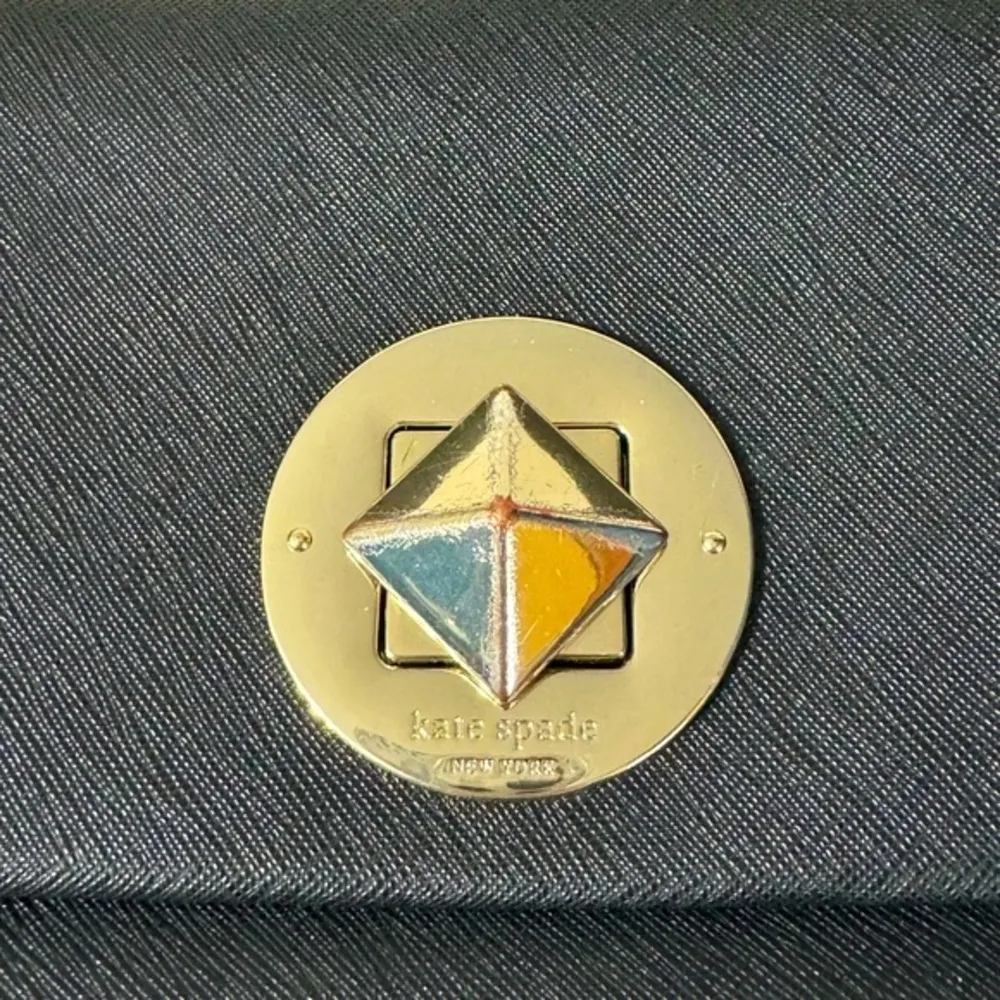 Kate Spade Newbury Lane Sally leather Crossbody Black - Image 5