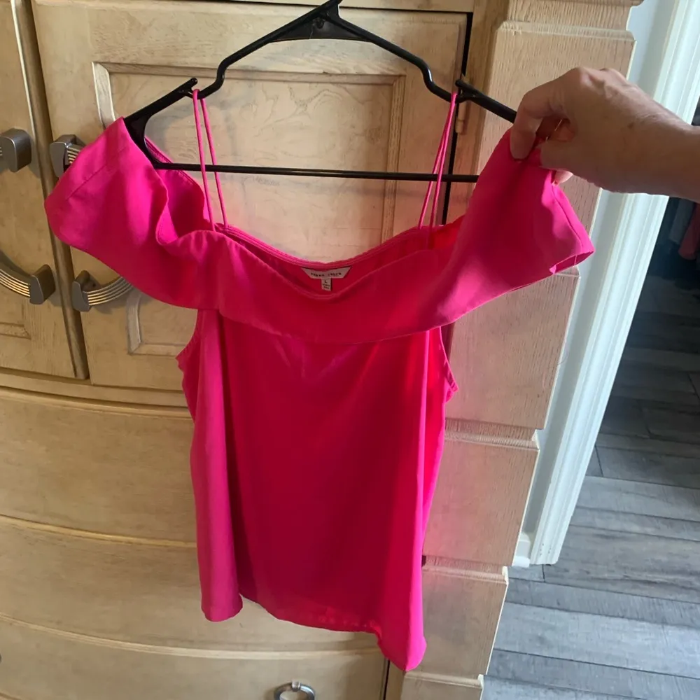NWT Naked Zebra Pink Off The Shoulder As You Go Boutique Top - Image 2