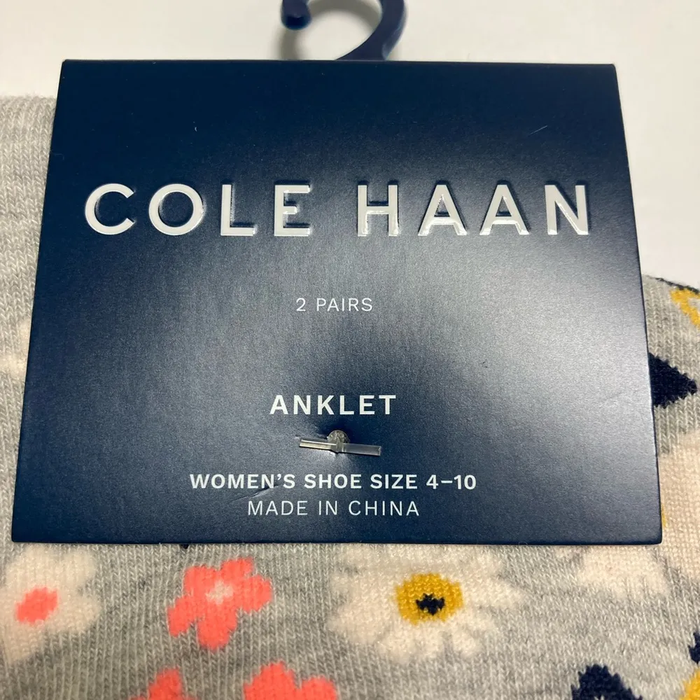 NEW Cole Haan 2-pack of ankle socks - Image 2