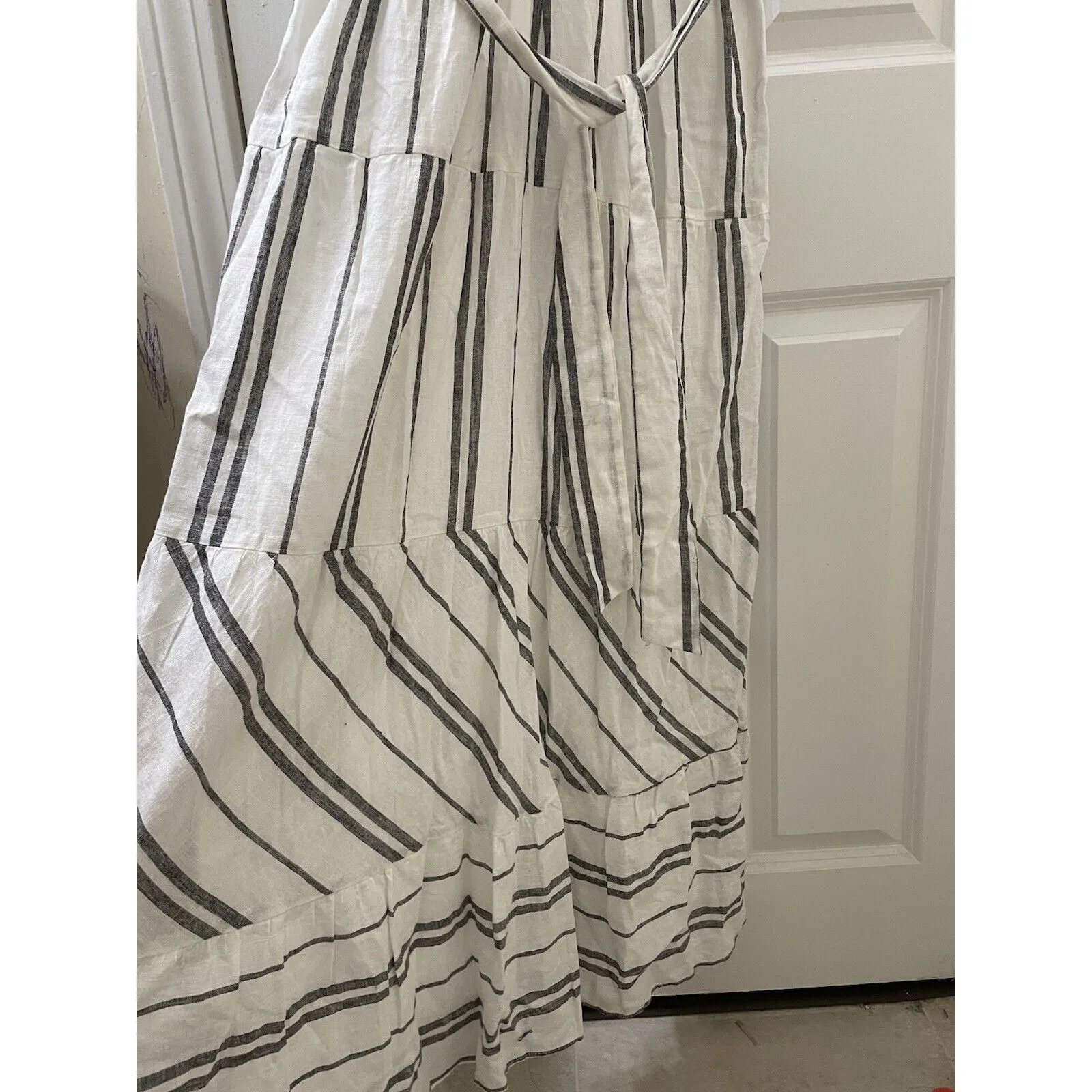 DKNY by Donna Karan Linen Stripe Print V - Image 4