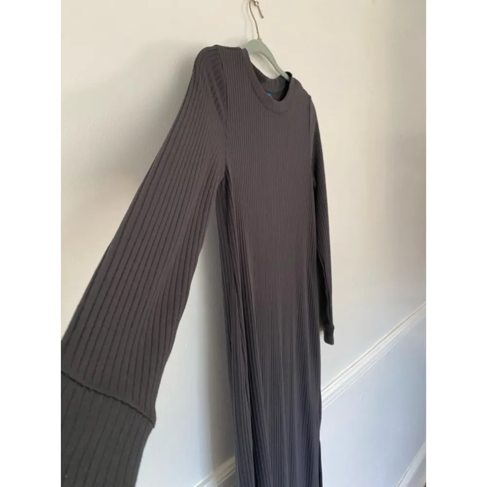 Old Navy Ribbed Charcoal Long Sleeve Midi Dress Loungecore Spring Easter Boho M - Image 4