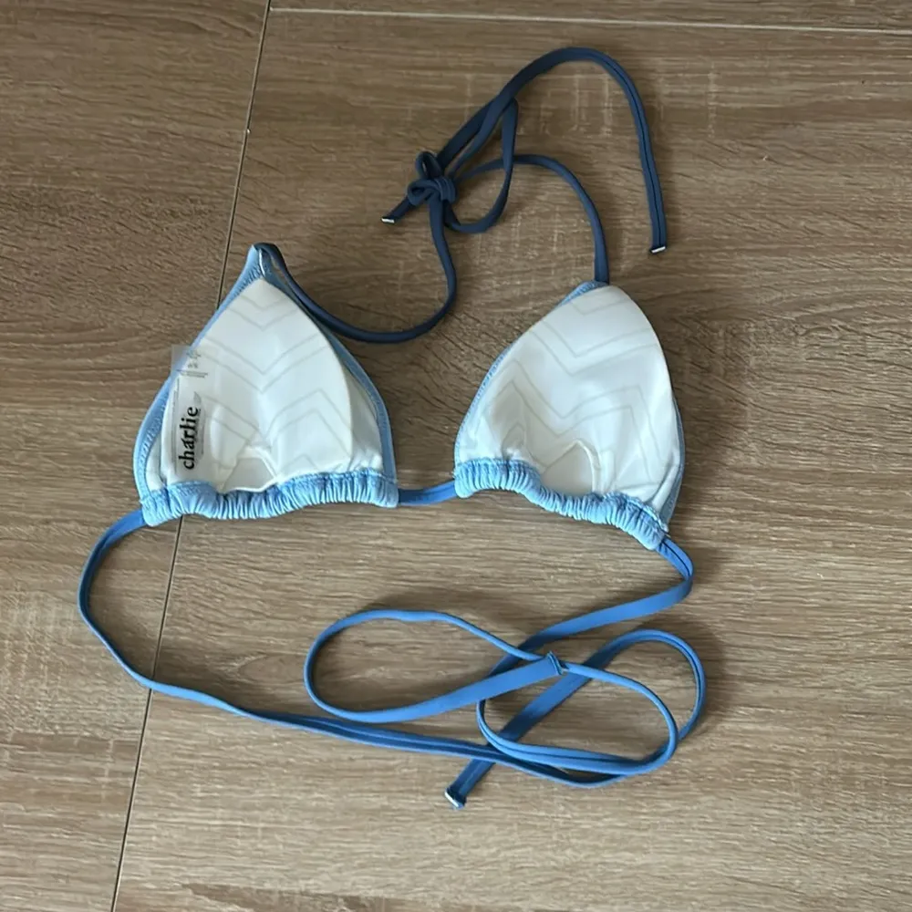 Charlie blue bikini top - Image 2