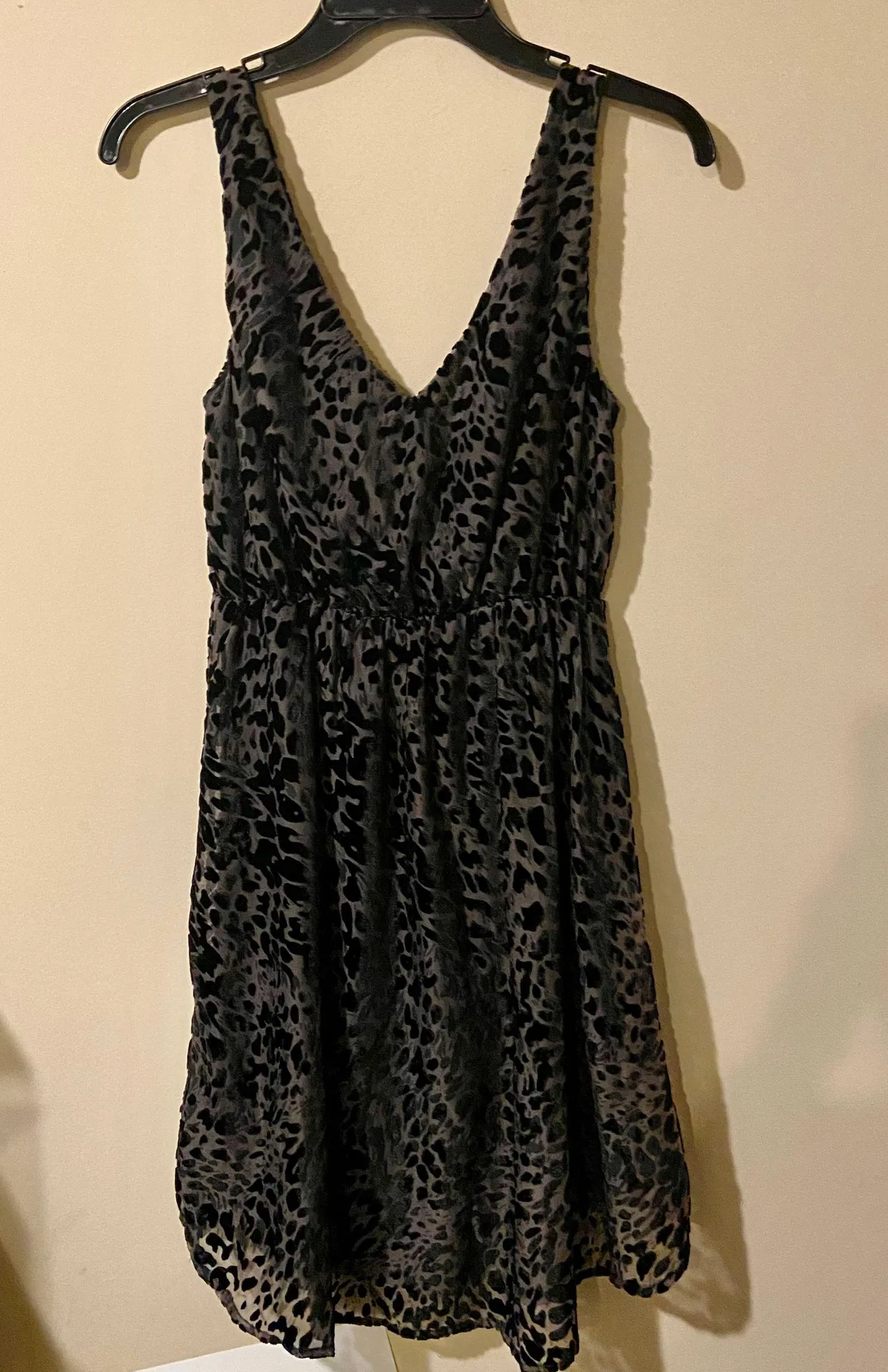 black velvet dress size 6 - Image 3