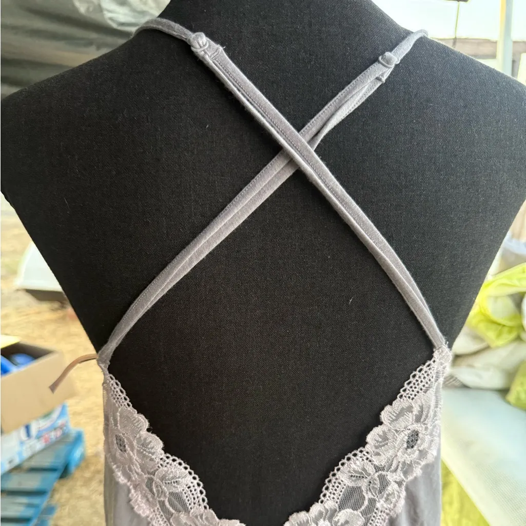 WOMENS Victoria Secret Large Elegant Lace Trim Nightgown - Image 4