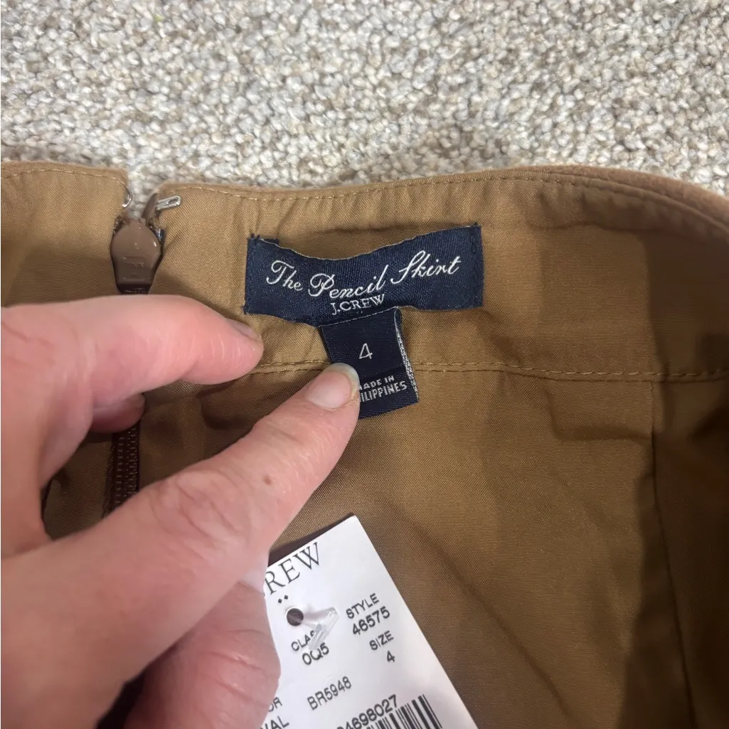 NWT J. Crew Factory The Pencil Skirt Womens Size 4
Camel Double Serge Wool Blend Tan - Image 3