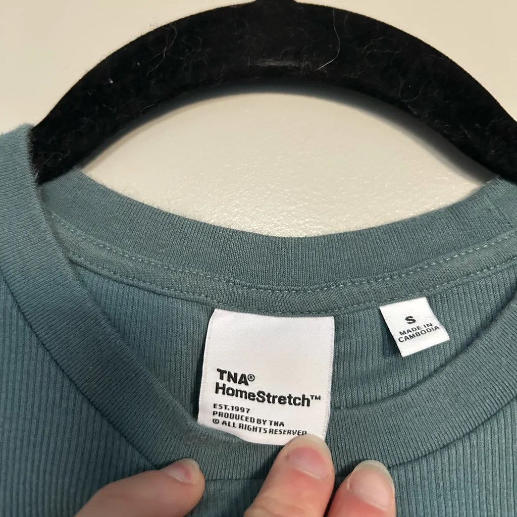 TNA Seafoam Cropped Tee Green - Image 3