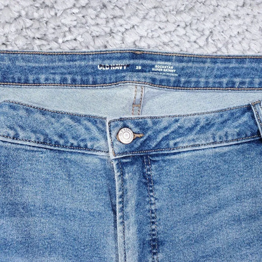 Old Navy High Rise Rockstar Super Skinny Jeans Women's Plus Size 28 Light Wash - Image 4