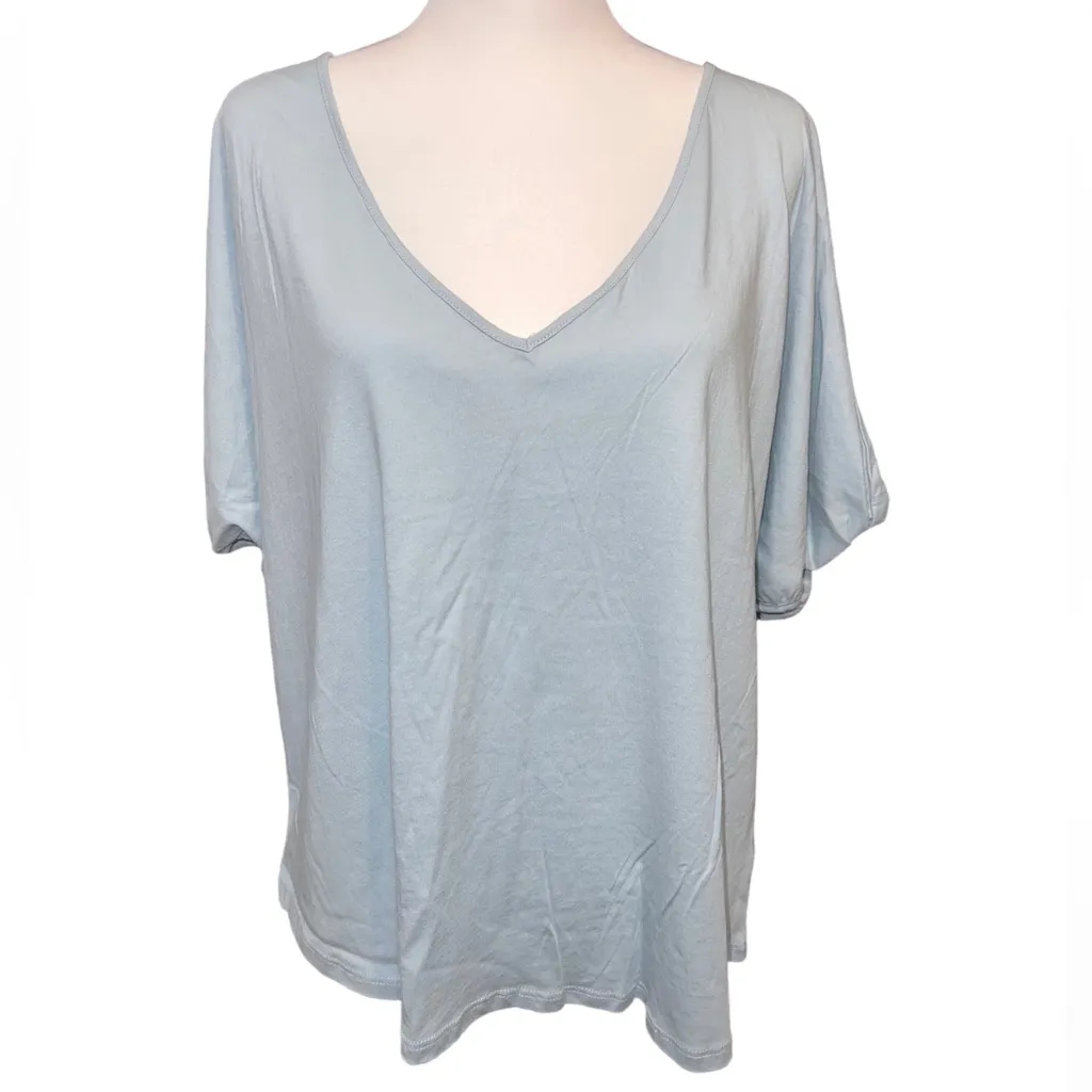 14th & Union Pleated🦎Sleeve V-Neck Purple T-shirt🌵 - Image 3