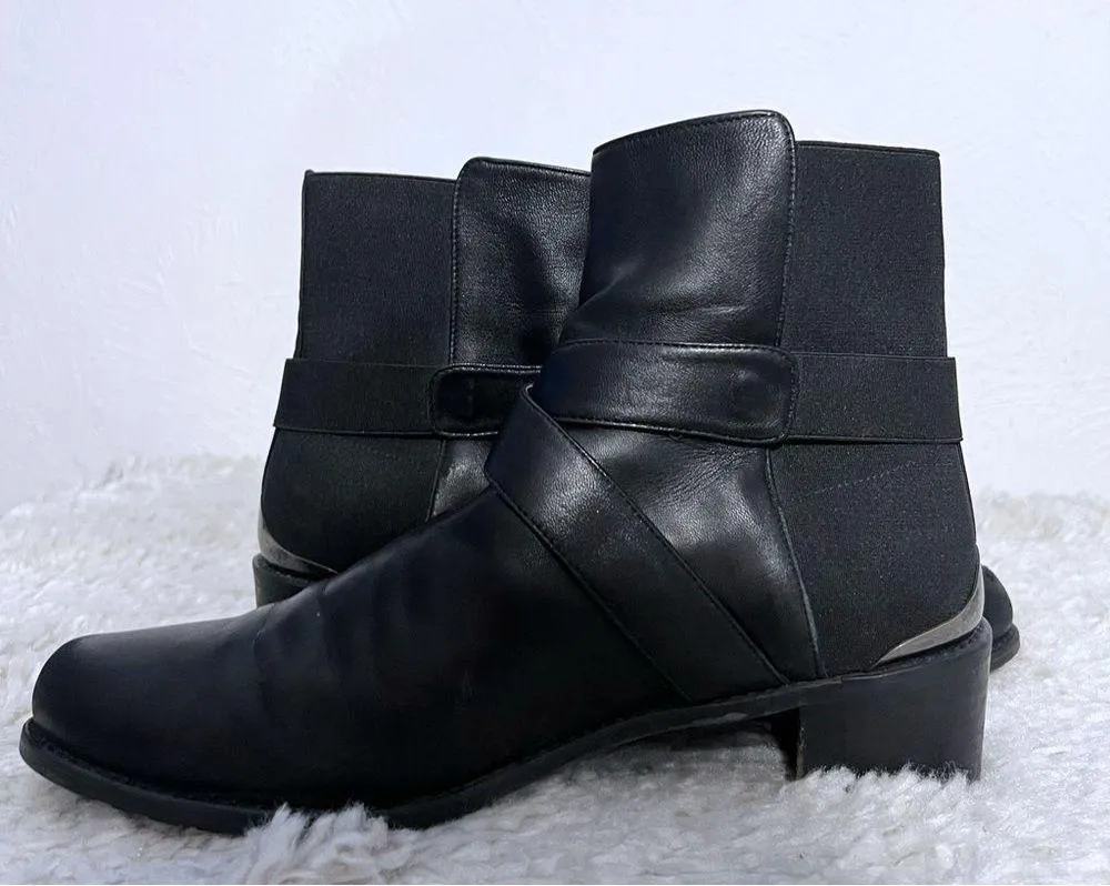 Stuart Weitzman Size 9 Black Leather And Neoprene Stretch Ankle Moto Boots - Image 3