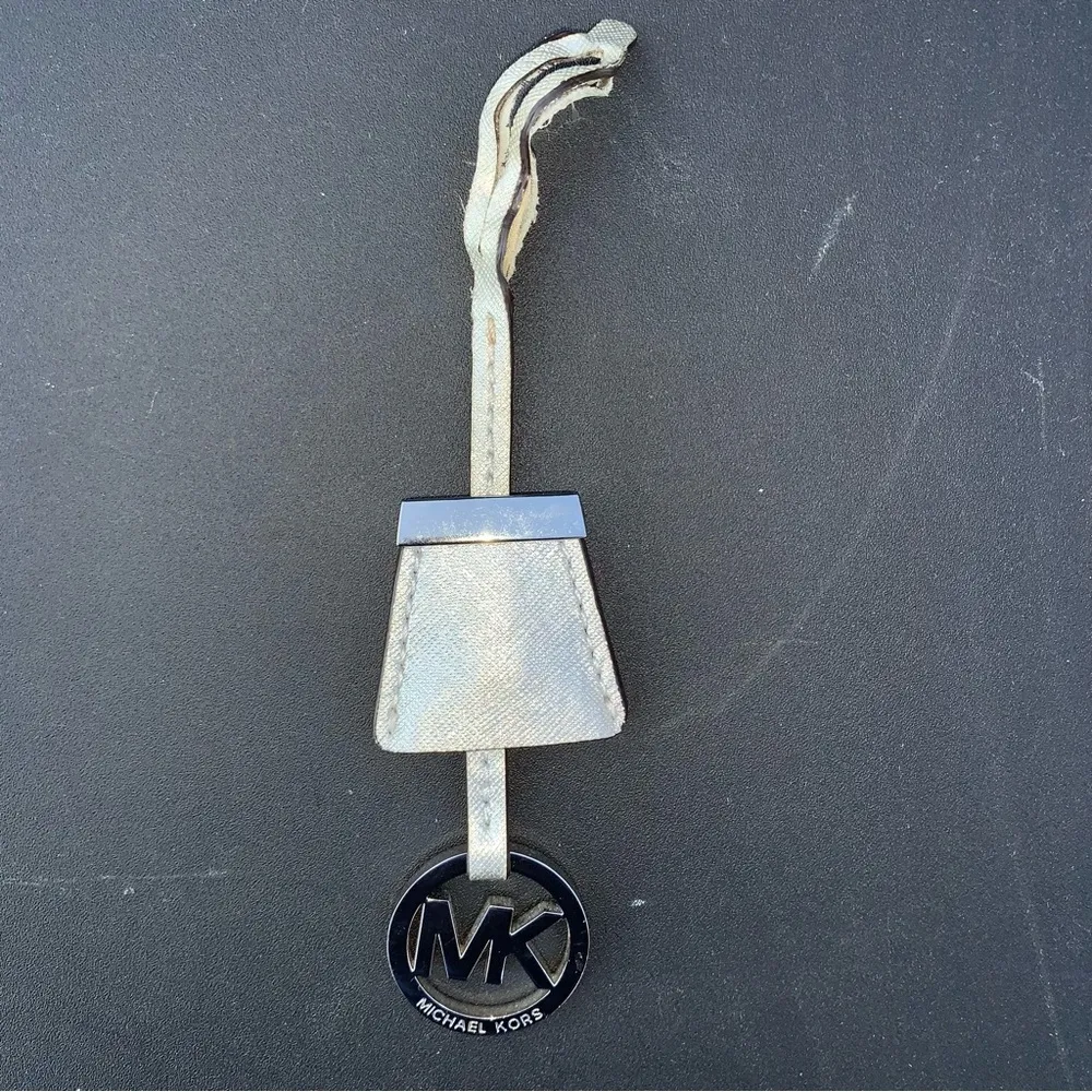 Michael Kors Silver Ava Top Handle Bag Purse with Removable Shoulder Strap - Image 14