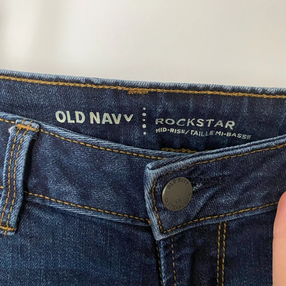 Mid-Rise Pop Icon Skinny Jeans for Women - Image 4