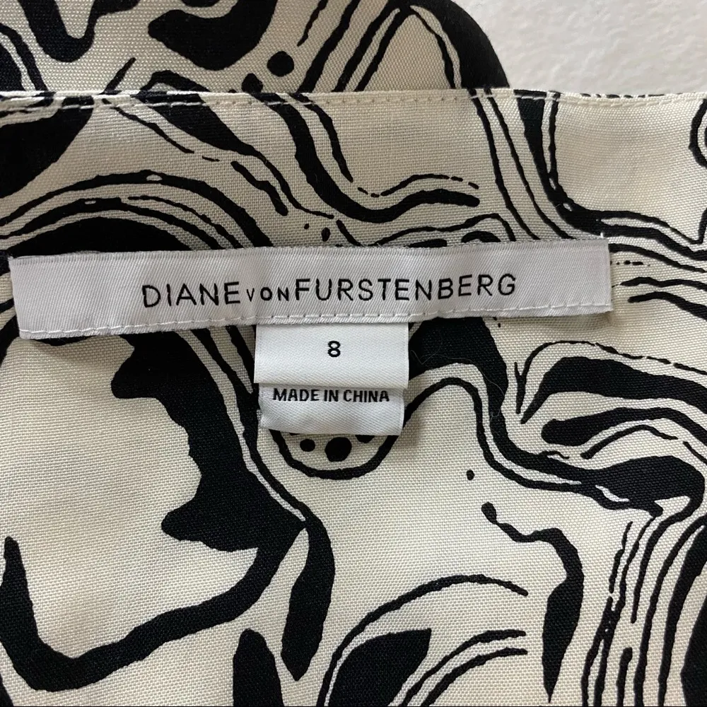 Diane von Furstenberg Blossom Lace Swirling Marble Blouse 8 - Image 12