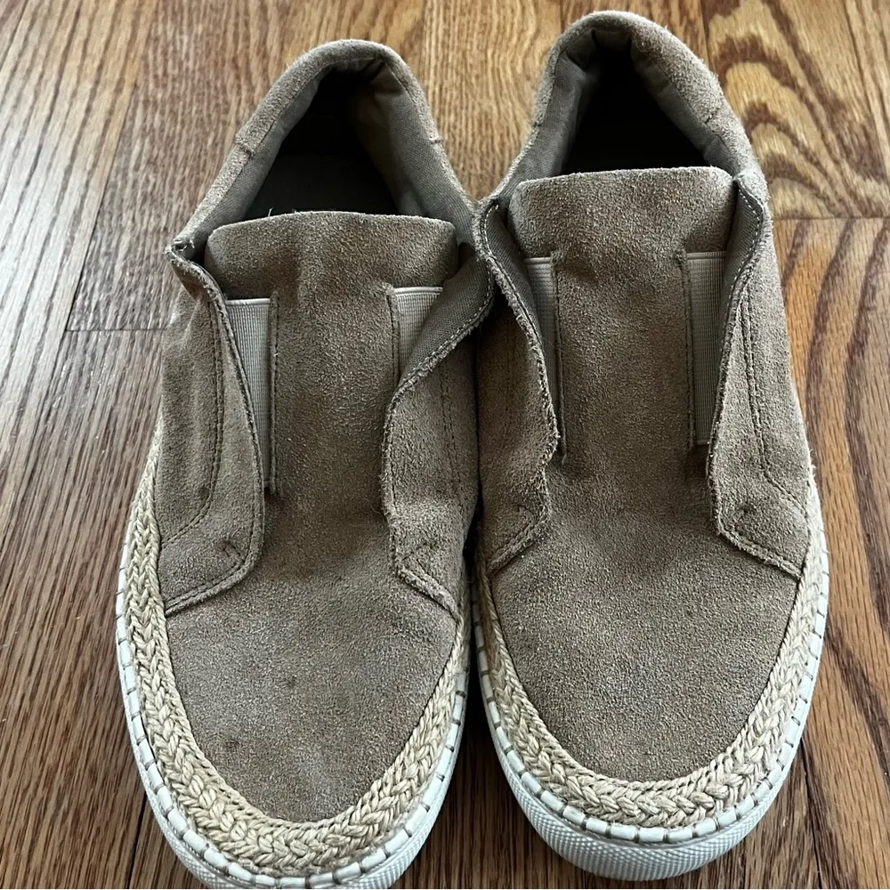 Steve Madden Dasher Comfort Slip On Shoes Womens Size 6 Natural Neural Minimal - Image 2