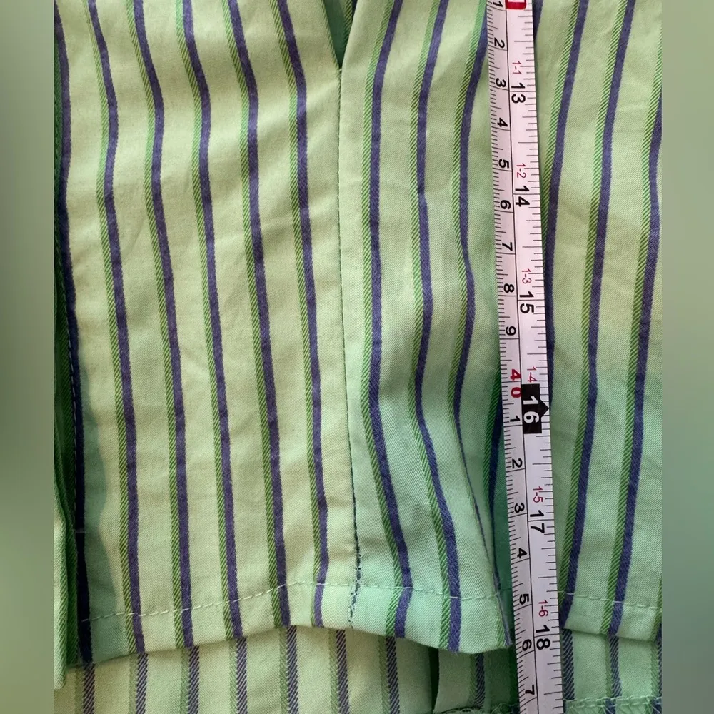 Tea and Cup Los Angeles Boxy Puff Sleeve Button Up Size Large - Image 6