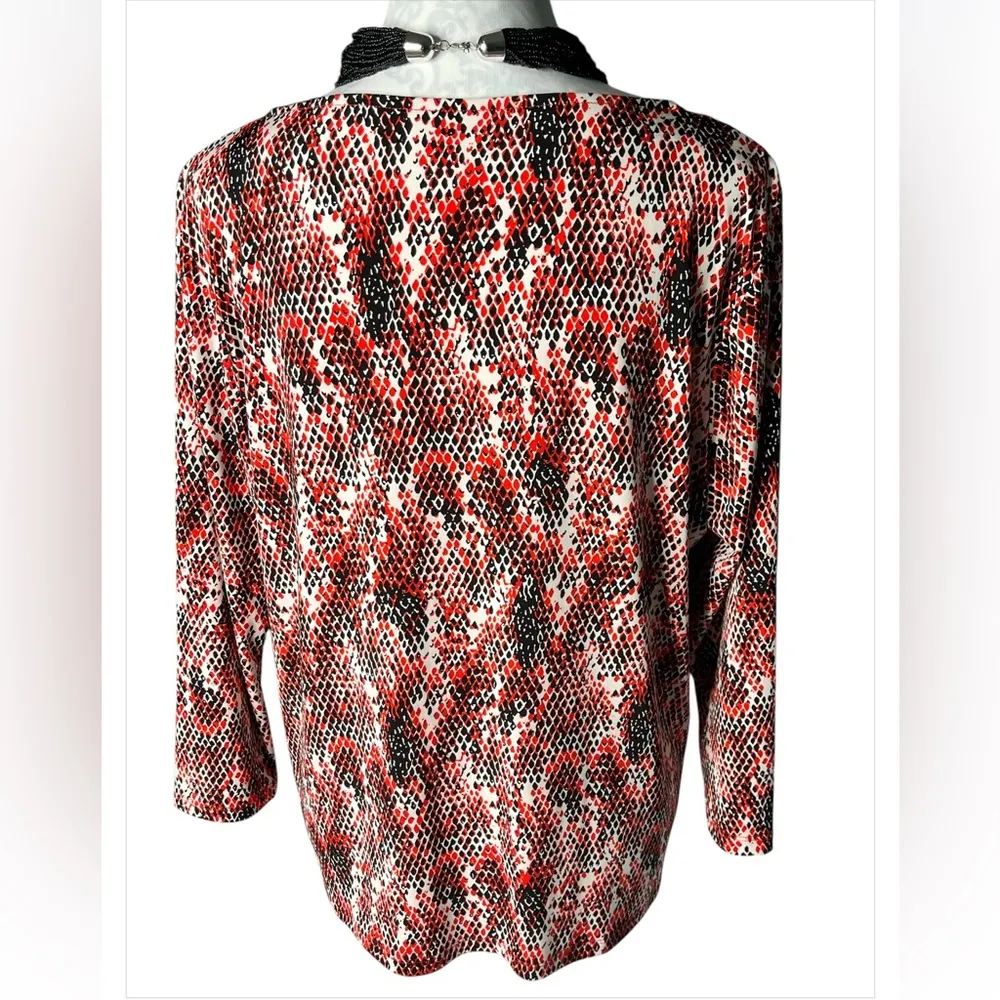 Calvin Klein printed long sleeve blouse sized XL - Image 3