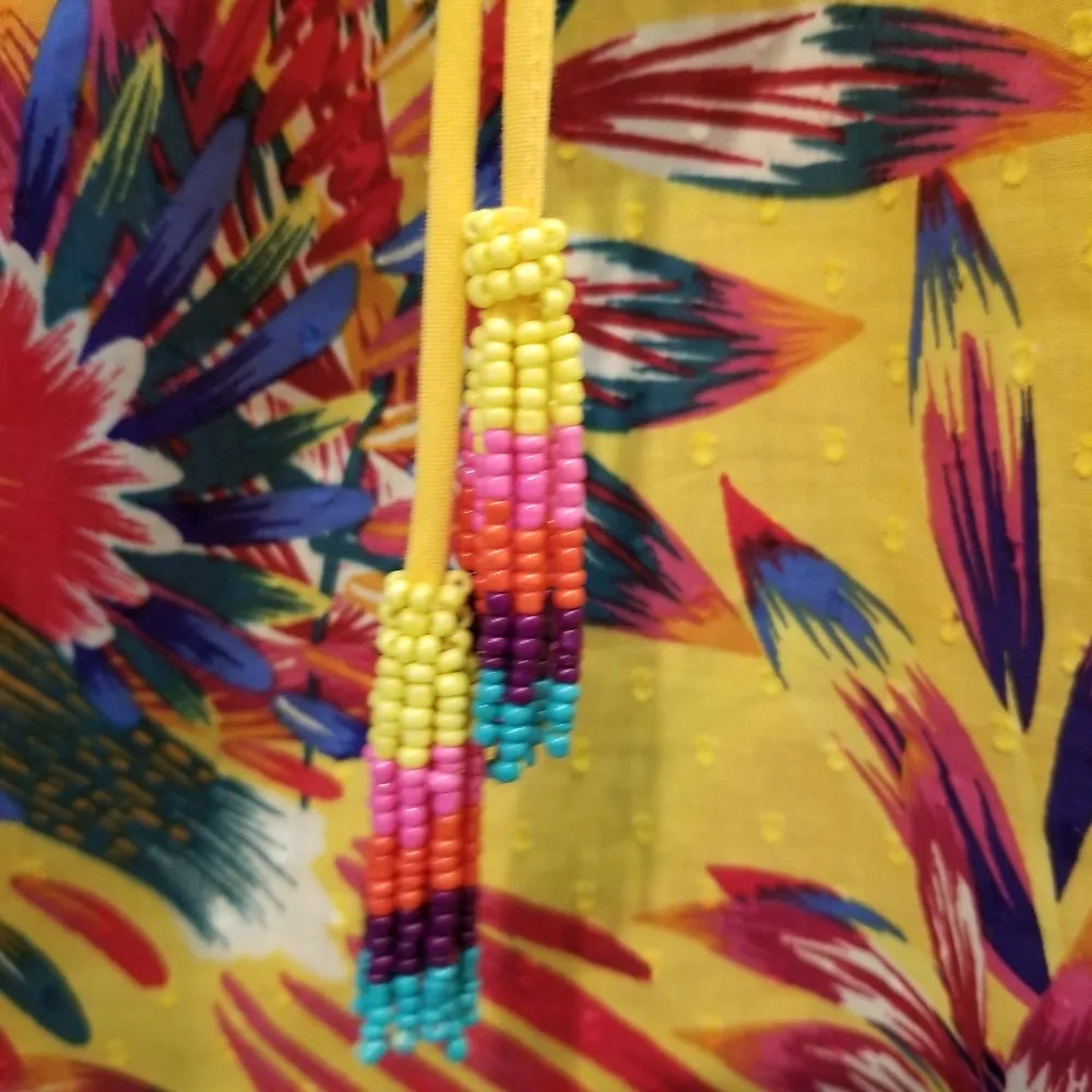 {XS} Rachel Zoe Tropical Parrot Paradise Smocked Top Beaded String Tie Detail - Image 5