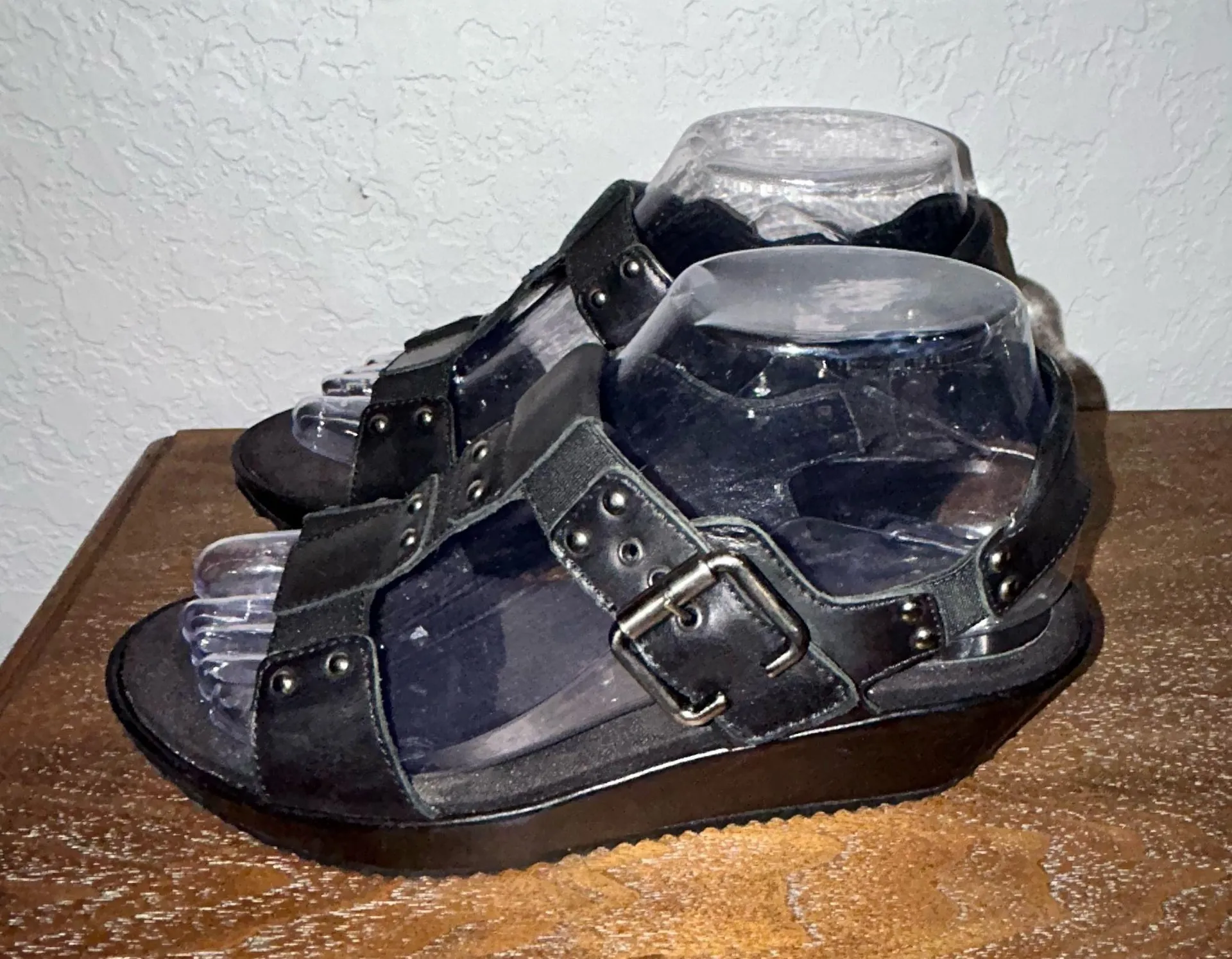 Aquatalia by Marvin K Gladiator Buckle Wedge Platform Sandal Shoes Size 7  - Image 5