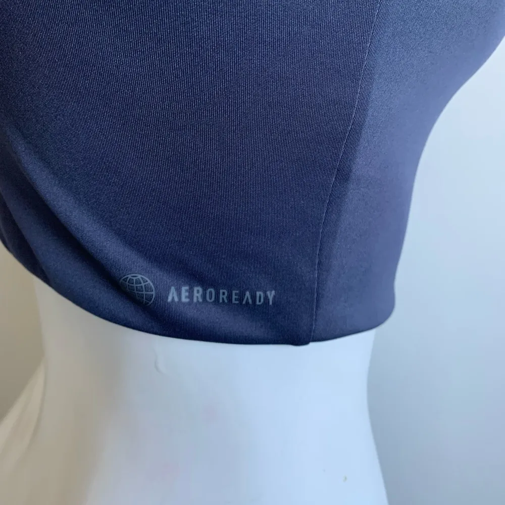 Zoe Saldana Aeroready low impact blue sports bra - Image 3