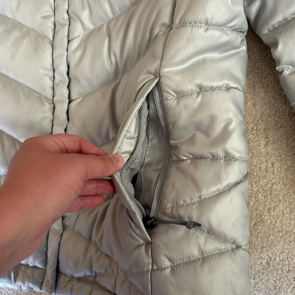 The North Face NWOT  Jacket - Image 4