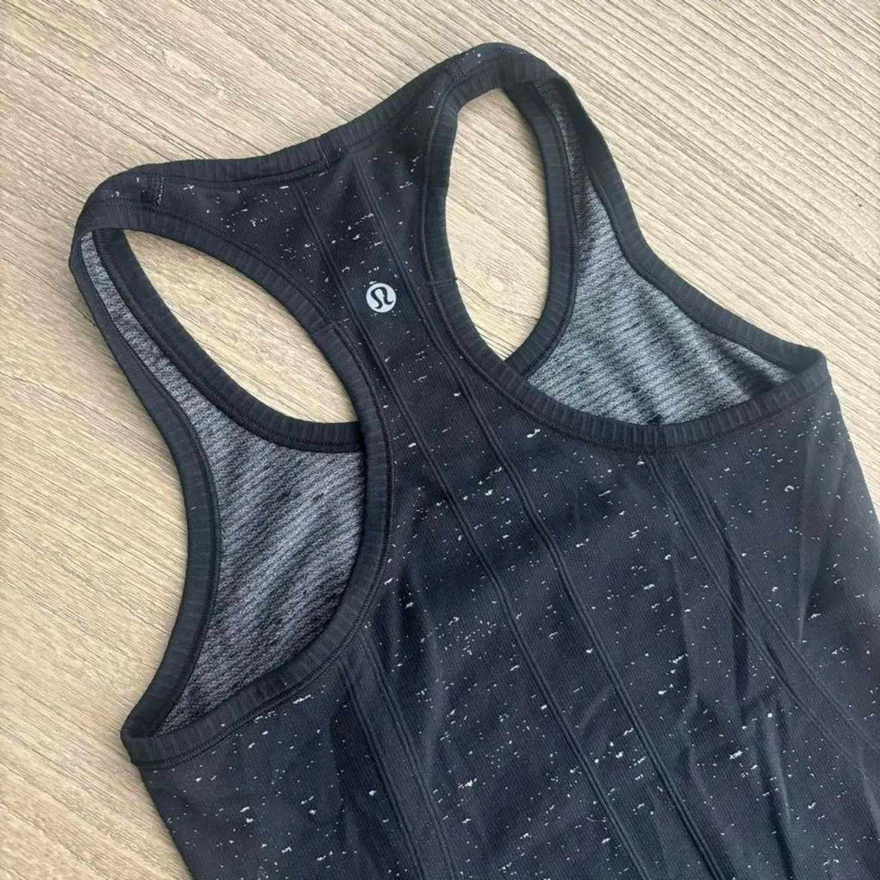 Lululemon Swiftly Tech Tank Top Size 4 - Image 2