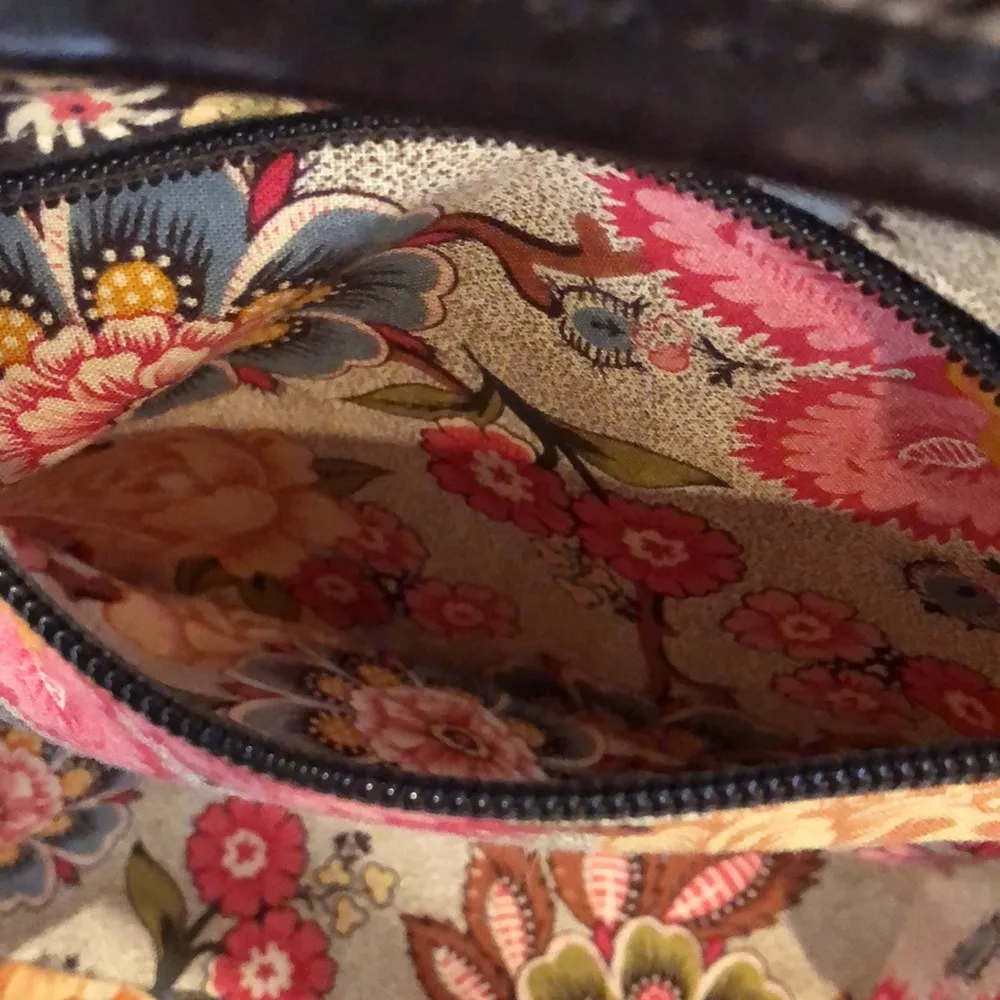 BRIGHTON Braided Straw Wicker Woven Brown Leather Top Handle Shopper Tote Charms - Image 12