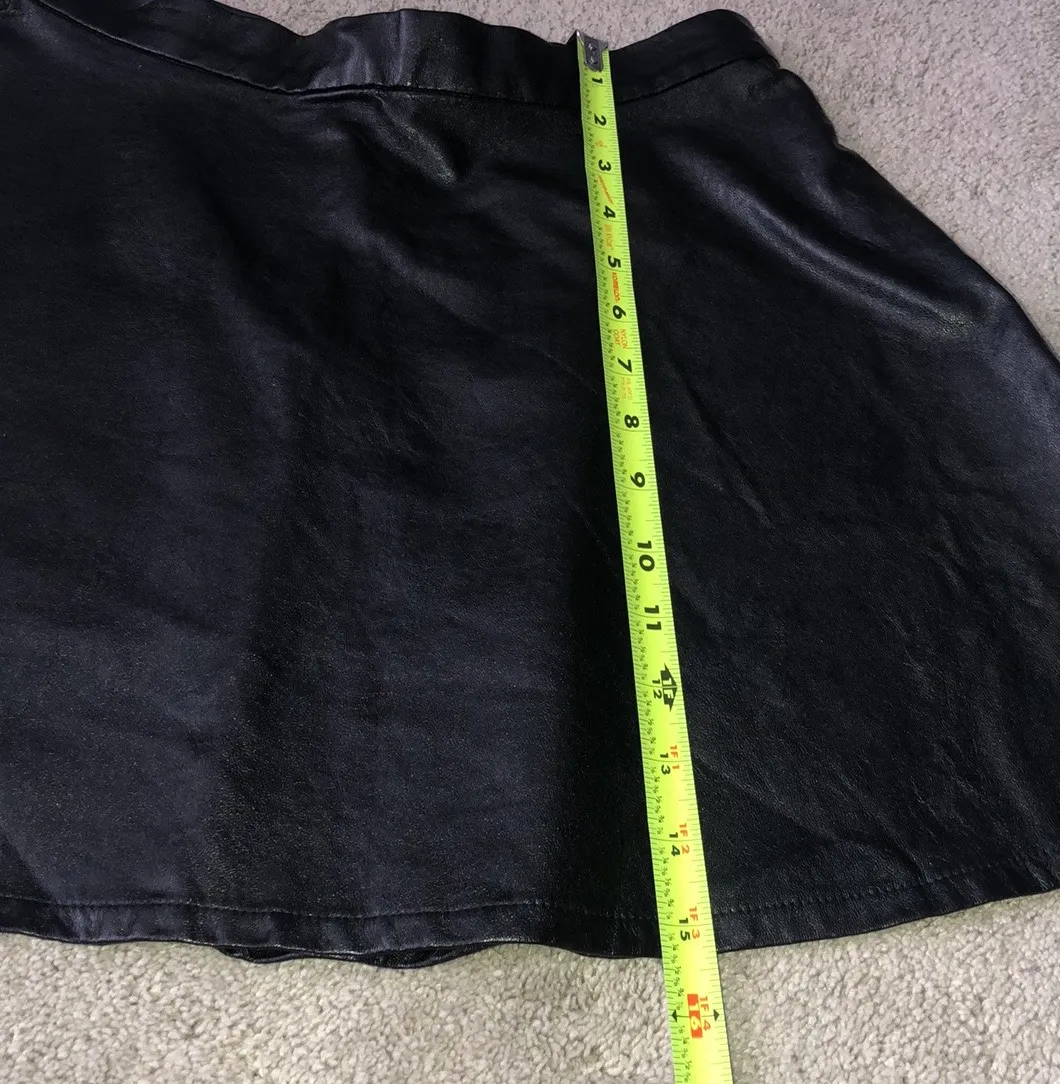 American Eagle Outfitters Mini Skater Skirt black Faux Leather Size 4 - Image 10