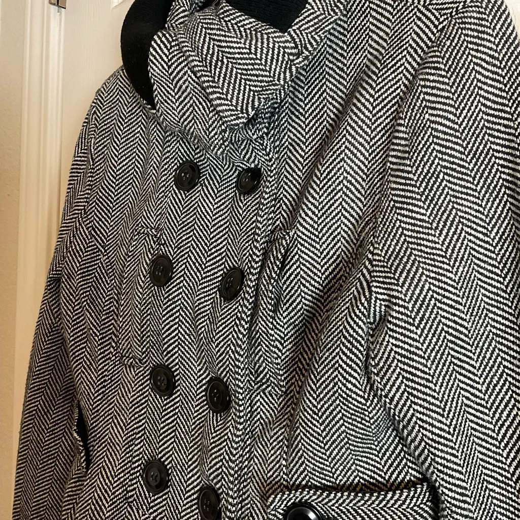 Last Kiss black and white herringbone pattern peacoat-style jacket size L - Image 3