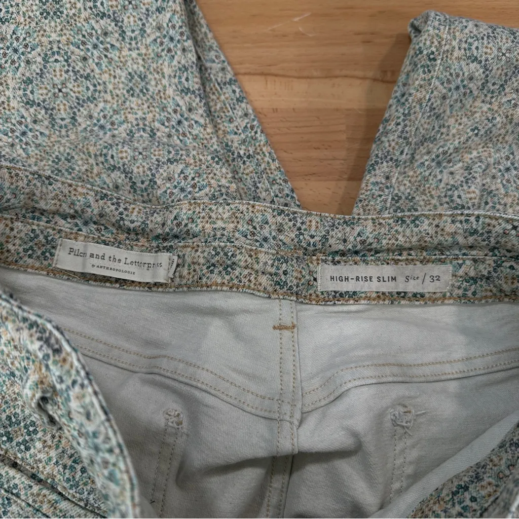 Anthropologie Pilcro Ultra High Rise Slim Utility Jeans Neutral Floral Size 32 - Image 7