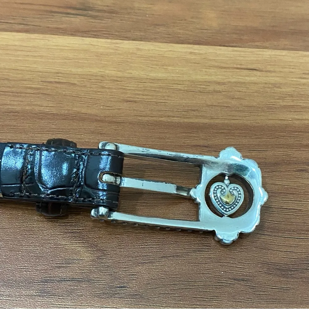 B10188 Dark Brown Croc Leather Spinner Heart Buckle Belt Size 32 M/L - Image 7