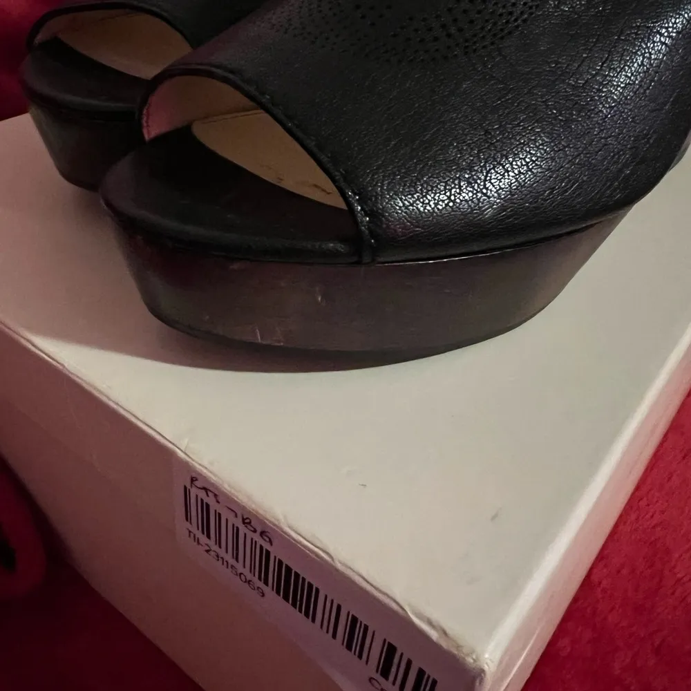 Coach Jade Wooden Platform Sandals - Image 8