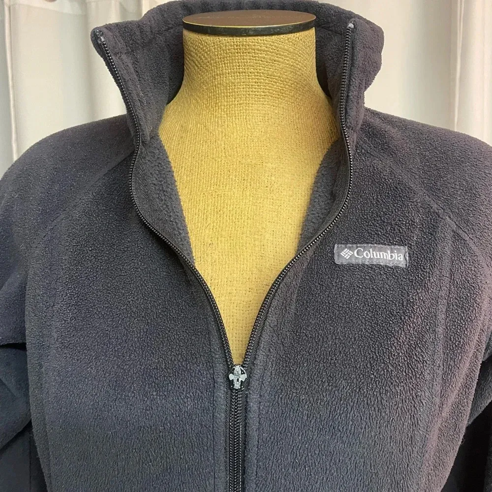 women’s black zip up size medium - Image 2