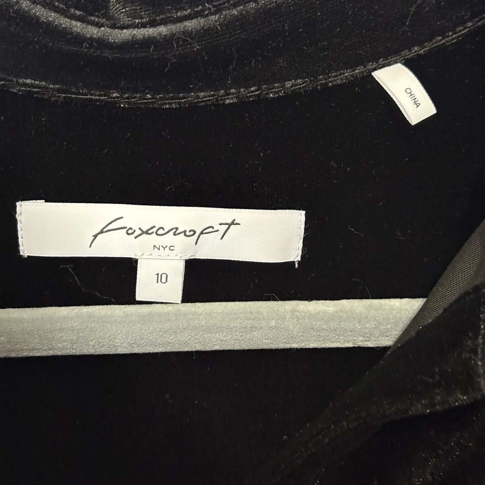 Foxcroft Long Sleeve Black Velvet Velour Relaxed Button Up Shirt Top Size 10 - Image 3