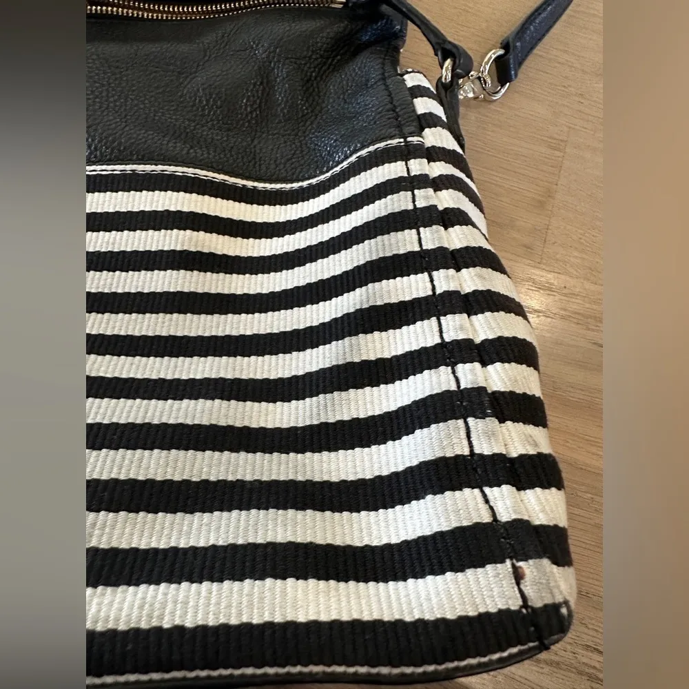 Kate spade cobble hill toddy bag black white striped purse - Image 8