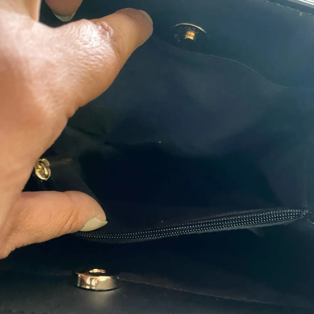 AOTA NEW Vegan Croc Embossed Elena Minimalist Quiet Luxury Preppy Bucket Crossb… Black - Image 7