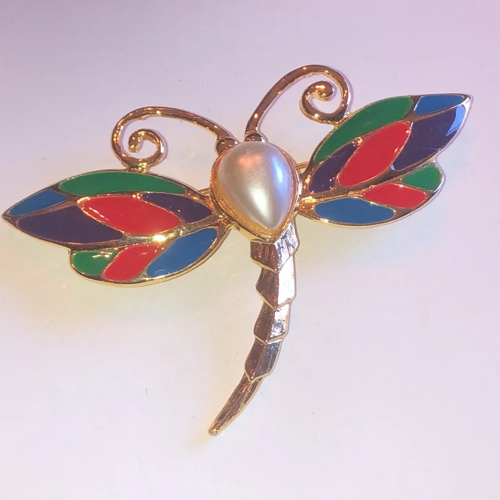 Vintage Gold Tone Colorful Enamel Faux Pearl Dragonfly Brooch Shoulder Pin - Image 3