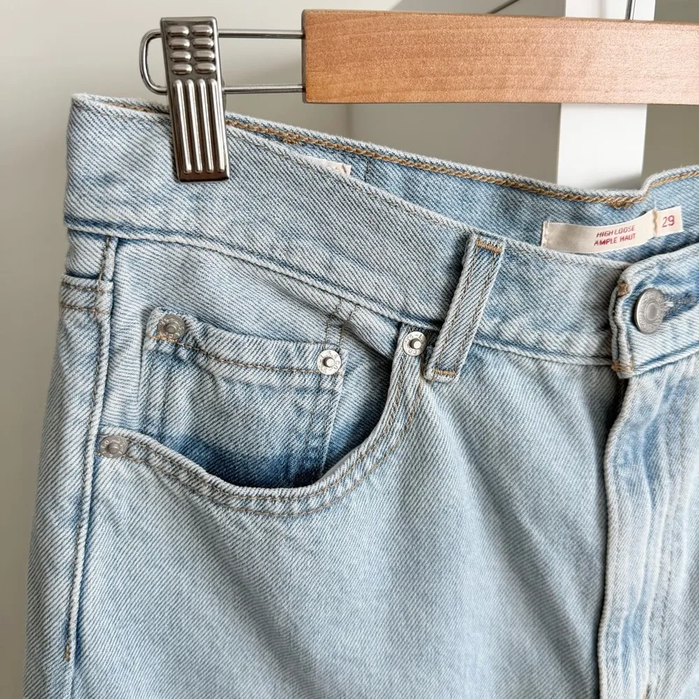 Levi’s High Loose Ample Haut High Rise Wide Leg Jeans Light Blue Sz 29 x 31 - Image 4