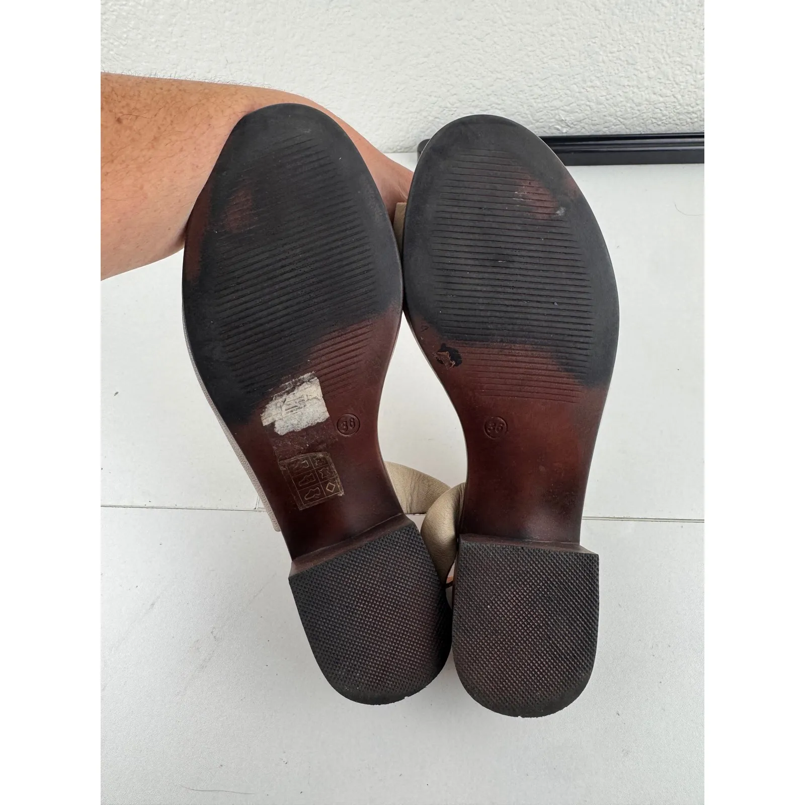 Zoli Slingback Sandals Women Beige Leather Flower Peep Toe Block Heel Size‎ 36 6 Tan - Image 3