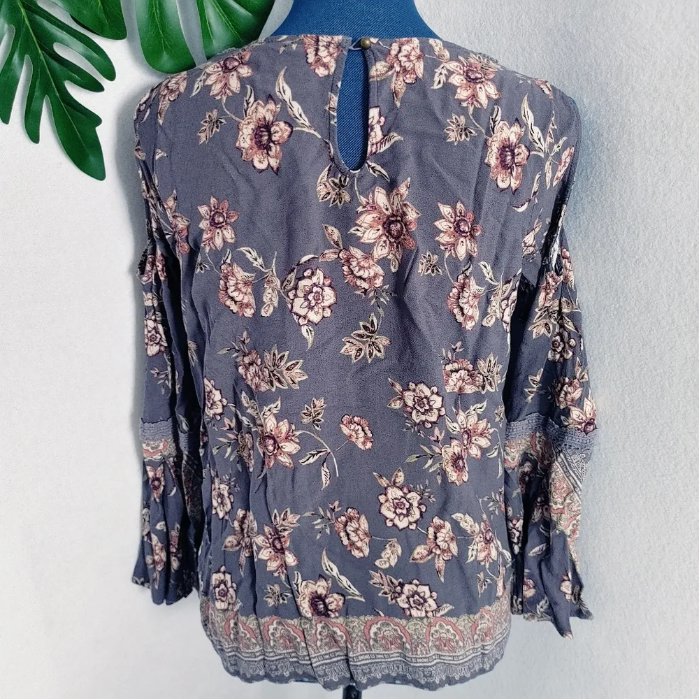 Knox Rose Taupe Floral Cold Shoulder Blouse Top - Image 4