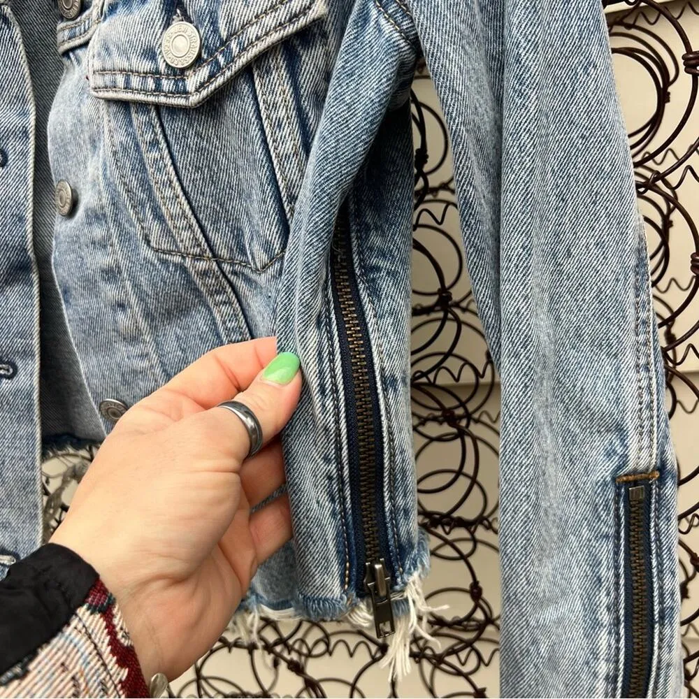 Levi’s MOTO JEAN ALTERED ZIP TRUCKER JACKET XS - Image 5